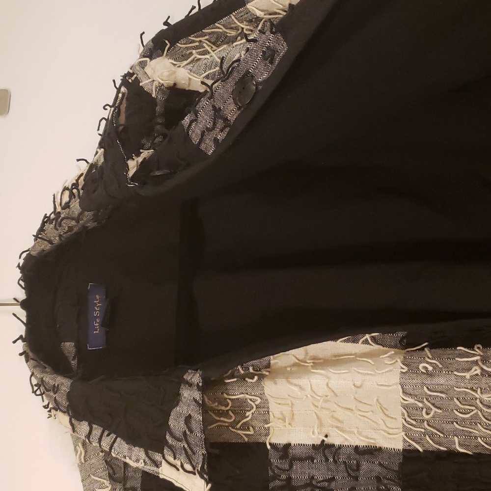 Jacket - Picture 3 of 4